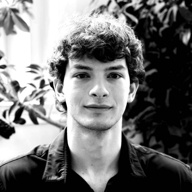 Jonathan Elias
